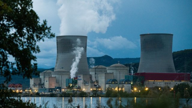 Франция хочет производить ядерное топливо в Германии вместе с российским ТВЭЛ