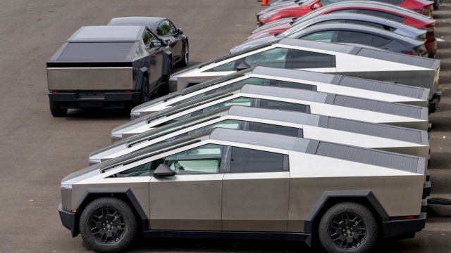 Контракт Tesla с поставщиком комплектующих сокращен из-за проблем с Cybertruck