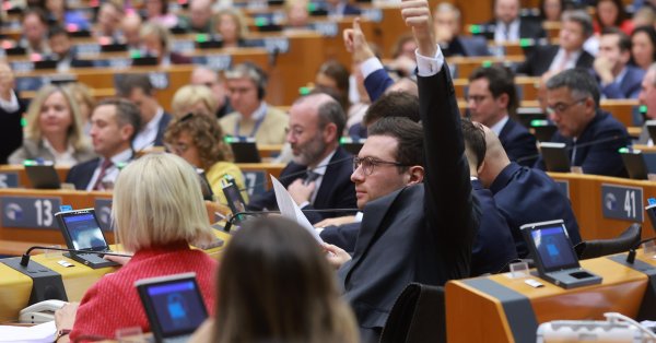 Популистский союз Великобритании и Франции больше не является просто фантазией