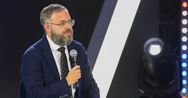 «Мозг Орбана»: Европа катится под откос, мы стали проблемой для США