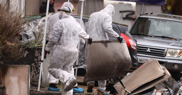 Бомба взорвалась перед банком в Салониках ВИДЕО