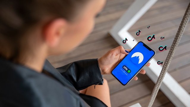 Георгий Ангелов: Манипулировать в соцсети TikTok очень легко