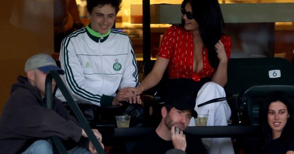 Тимоти Шаламе и Кайли Дженнер взяли перерыв, но до сих пор вместе