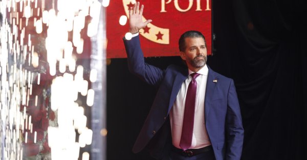 Дональд Трамп-младший: Мой отец может скоро отказаться от Украины