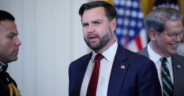 Вэнс: США надеются на «хорошие новости» по урегулированию конфликта на Украине