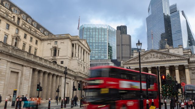 Деловое доверие в Великобритании восстанавливается после принятия бюджета