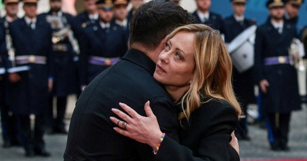 Европа не помогает Украине военной помощью