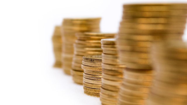 Две трети греков считают себя бедными, в нашей стране эта доля составляет 37%