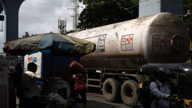 Западные санкции все еще действуют и положат конец амбициям России в области сжиженного газа.