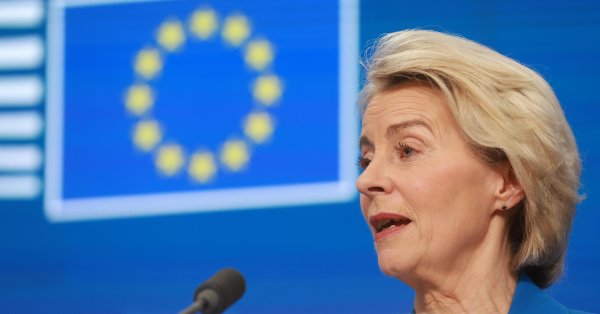 Урсула фон дер Ляйен в надежде на Рождество: Мир в Украине в 2026 году.