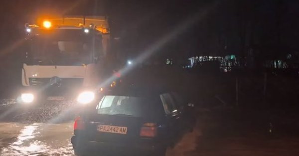 Катастрофа на Рождество: Деревню Гелеменово под Пазарджиком затопило ВИДЕО