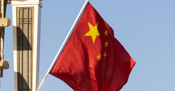 Предполагается, что Китай разместил в шахтах более 100 межконтинентальных баллистических ракет.