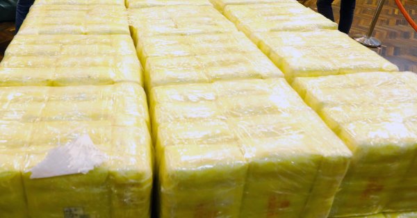 На турецко-иранской границе поймали более 160 кг героина в МДП с продуктами для Болгарии