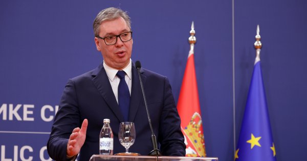 Вучич: Надеюсь, что нам удастся избежать вихря войны, нависшего над Европой