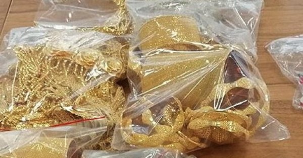 У капитана Андреево выловили золотые и платиновые украшения на сумму более 400 000 левов.