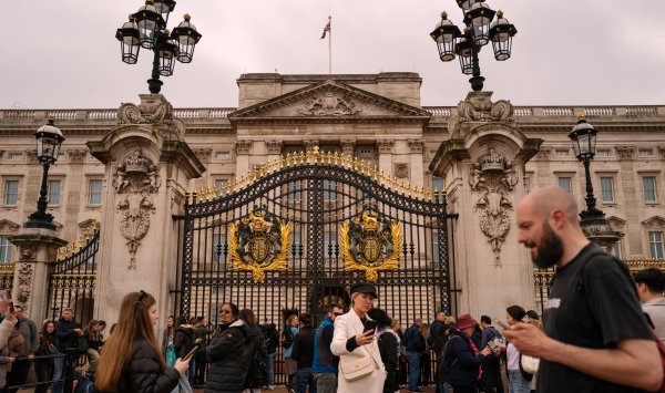 Музей в Букингемском дворце мог бы стать отличным королевским подарком Британии.