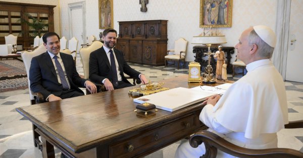 Кто самый влиятельный американец в мире и о чем спорят Папа Лев XIV и президент Трамп?