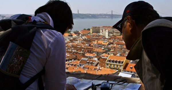 Исследование: Пиренейский полуостров вращается по часовой стрелке