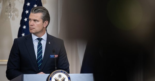 WSJ: Пит Хегсет и его «зомби-рейганизм»