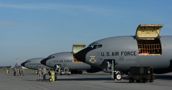 Почему Пентагон перебрасывает стратотанкеры KC-135 в Карибское море?