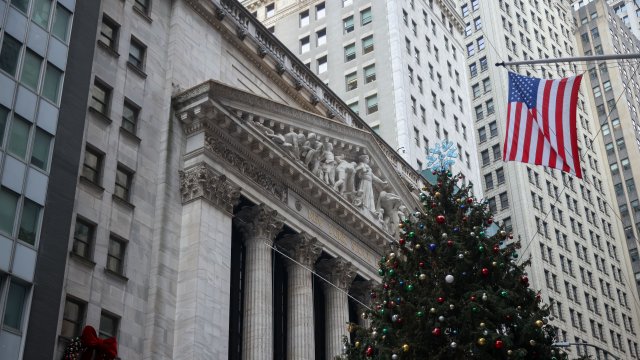 Разочаровывающий отчет Oracle обрушил индекс S&P 500*