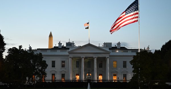 Трамп подписал оборонный бюджет США на 2026 год, есть помощь Украине