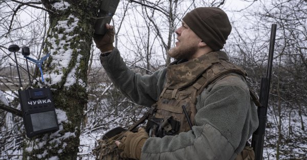 Украинские дроны повредили два корабля в российском Краснодаре