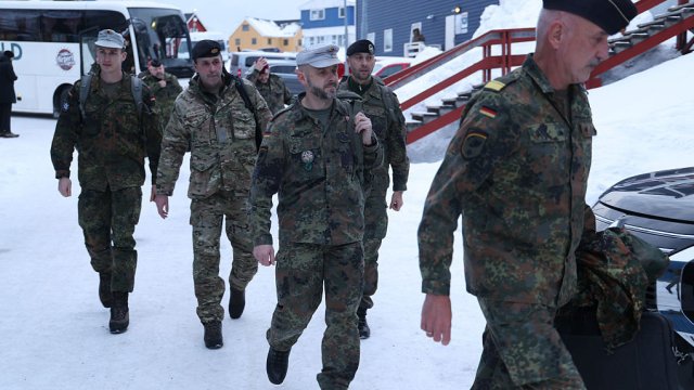 Немецкие солдаты покидают Гренландию после 44-часовой миссии