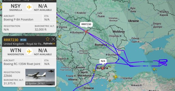 Два разведывательных самолета НАТО кружат над Черным морем, а также пролетели над Болгарией.