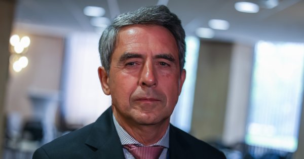 Плевнелиев бросил им вызов: Путин — Гитлер XXI века, Трамп не понимает демократию