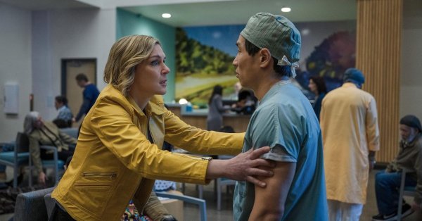 Десять сериалов, которые перенесли нас в 2025 год