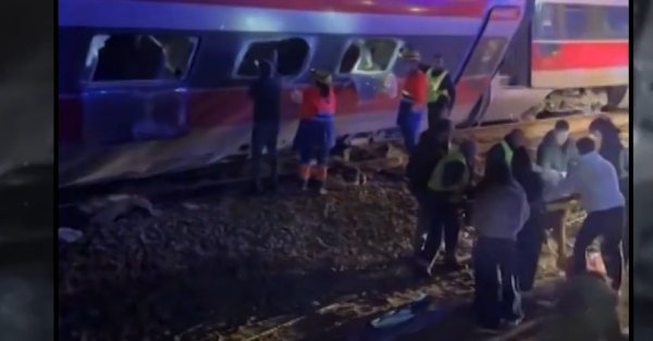 Жертвами железнодорожной катастрофы в Испании стали 39 ВИДЕО