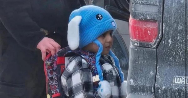 Новая драма в Миннеаполисе: агенты ICE арестовали пятилетнего ребенка