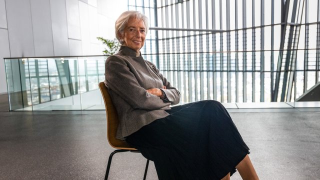 Зови меня миссис Кризис: Лагард наконец-то столкнулась с опасностями для Европы