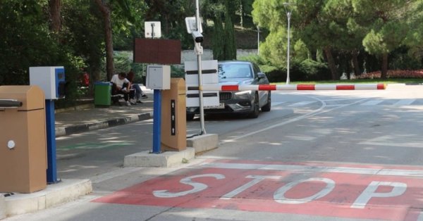 Повышение цен на парковку в курорте «Албена» в летний сезон
