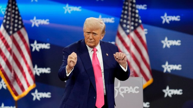 Дональд Трамп опубликовал данные по занятости в США за 12 часов до официального отчета