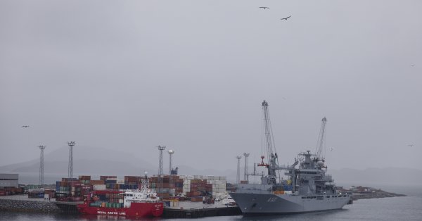 Экономика Гренландии зависит от субсидий и... креветок