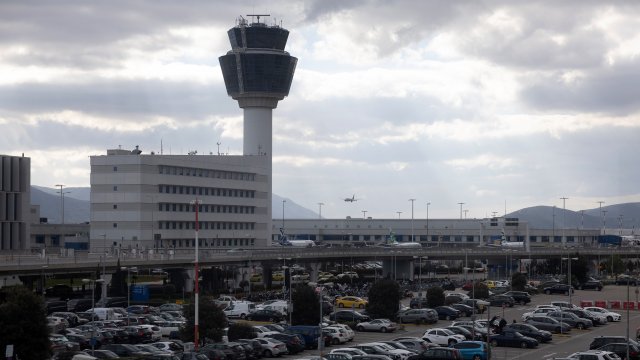 Воздушное пространство Греции закрыто для полетов из-за технической проблемы