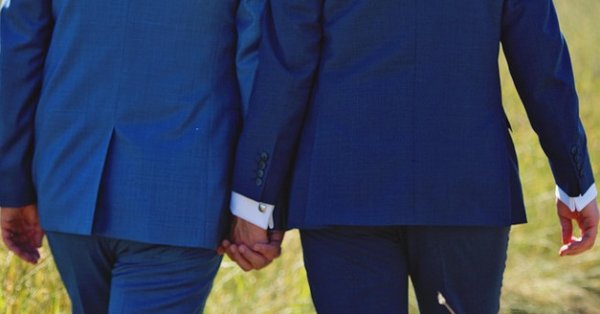 Молодой человек убил своего парня, чтобы скрыть, что он гей