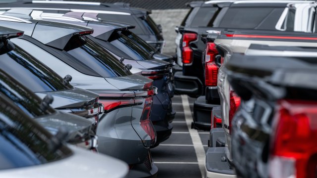 GM превзошла ожидания прибыли благодаря доступным внедорожникам и пикапам