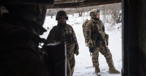 Эвакуировали 3000 детей из Запорожской и Днепропетровской областей