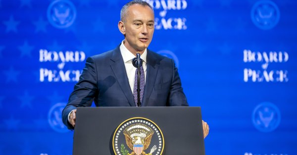 Младенов и министр иностранных дел Египта обсудили вторую фазу мирного плана в секторе Газа