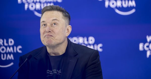 Маск высмеял «Мирный совет» Трампа: кусочек Венесуэлы, Гренландии… ВИДЕО