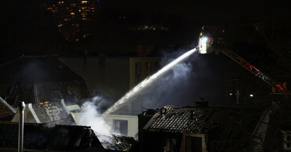 Взрыв вызвал крупный пожар в городе Утрехт, есть пострадавшие