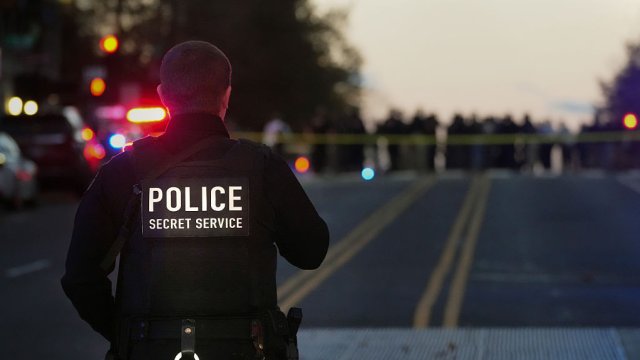 Секретная служба США нанимает тысячи новых офицеров в рамках подготовки к решающему 2028 году.