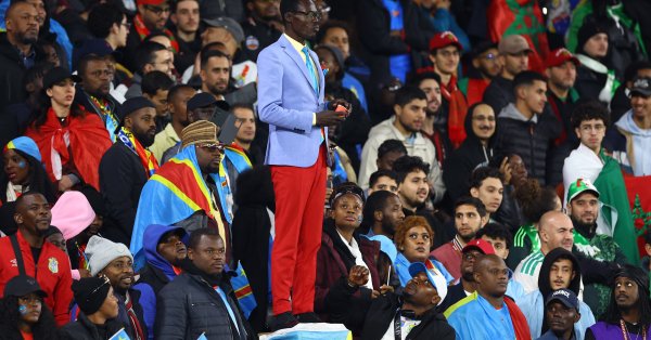 Больше, чем футбол: как «Холодный» болельщик Мишель Нкука затмил Кубок африканских наций ВИДЕО