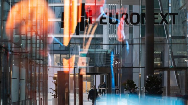 Европейские фондовые индексы достигли новых максимумов в первую торговую сессию 2026 года.