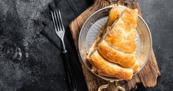 Сегодняшний рецепт: Постный пирог с луком.