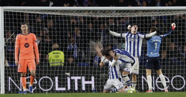 «Реал Сосьедад» разгромил «Барселону» на одного игрока меньше