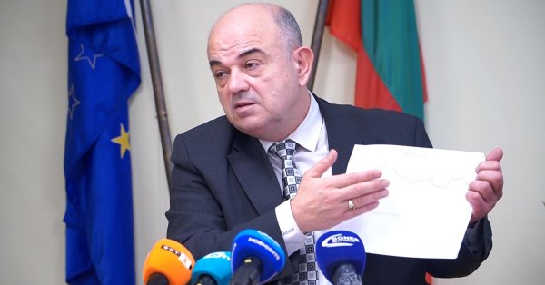 Владимир Иванов: Из НББ изъято 1/3 находящихся в обращении левов